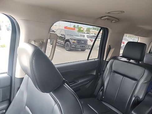 Used 2023 Ford Expedition XLT RWD image 12