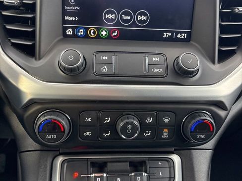 Used 2023 GMC Acadia SLE w/ Driver Convenience Package image 39