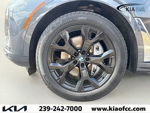 Used 2022 BMW X7 xDrive40i AWD/4WD image 43