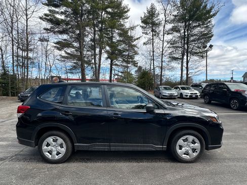 Used 2021 Subaru Forester image 4