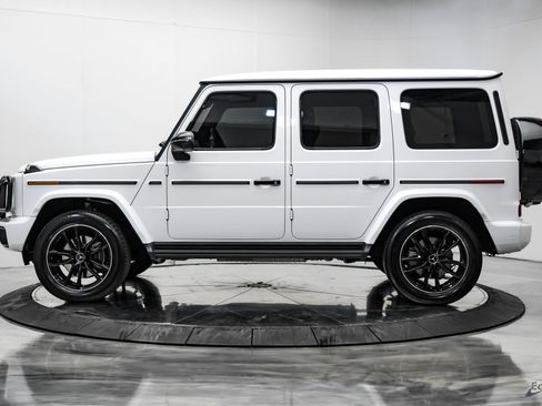 Used 2025 Mercedes-Benz G 550 w/ Exclusive Interior Package image 7
