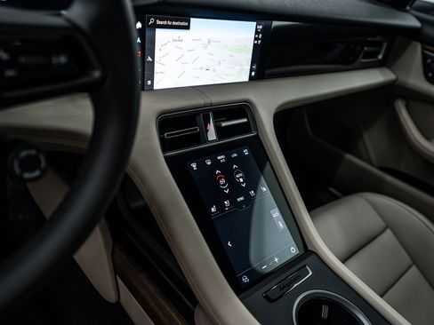 New 2025 Porsche Taycan image 16