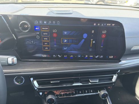 New 2026 Chevrolet Traverse High Country FWD image 21