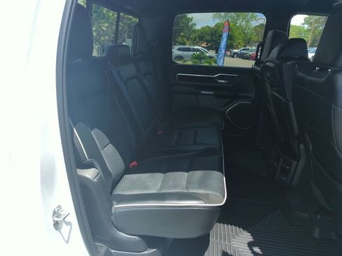 Used 2025 RAM 1500 Laramie AWD/4WD image 30