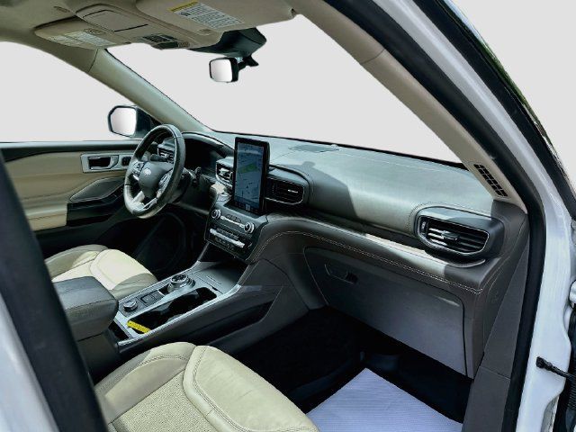 Used 2020 Ford Explorer Platinum w/ Premium Technology Package AWD/4WD image 34