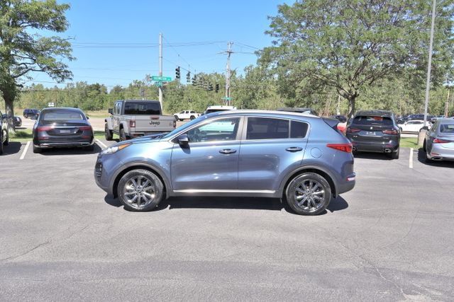 Used 2018 Kia Sportage EX w/ EX Sport Appearance Package AWD/4WD image 4