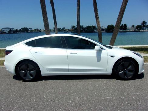 Used 2019 Tesla Model 3 Standard Range Plus image 15