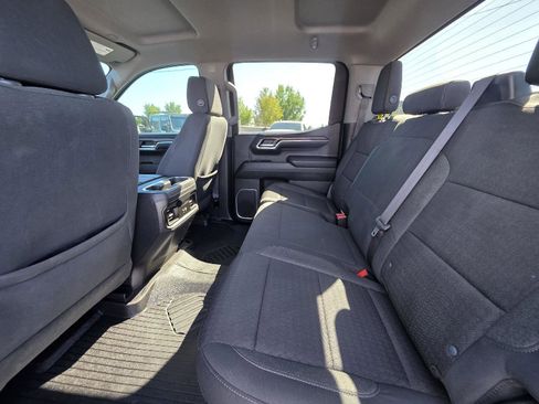 Used 2023 Chevrolet Silverado 1500 LT Trail Boss w/ Protection Package AWD/4WD image 10