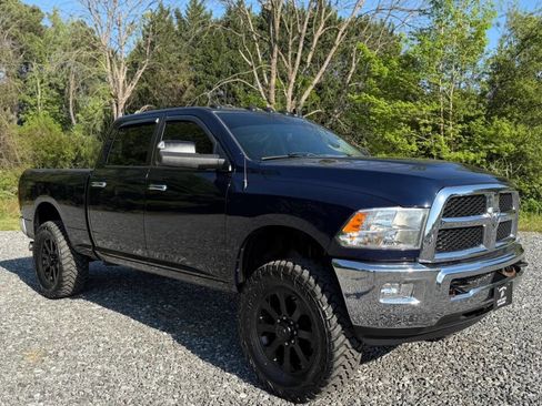 Used 2014 RAM 2500 SLT w/ Luxury Group AWD/4WD image 1