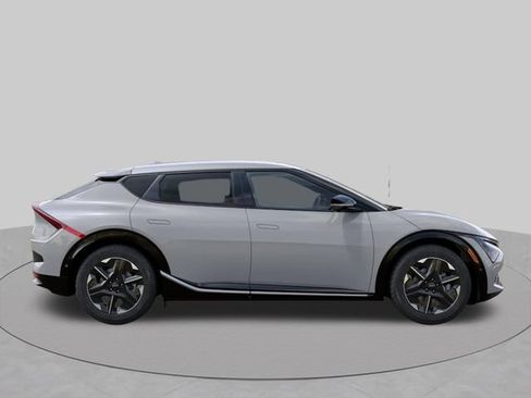 New 2026 Kia EV6 Wind AWD/4WD image 8