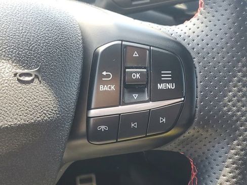 Certified 2023 Ford Escape ST-Line w/ Tech Pack #1 AWD/4WD image 17