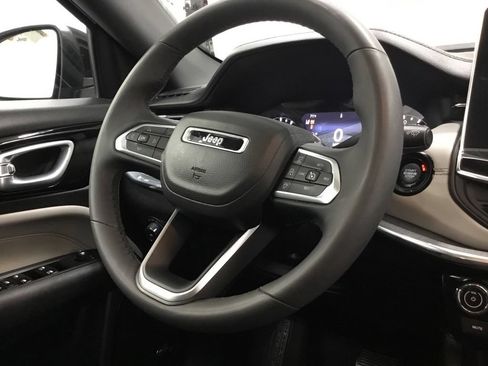 Used 2023 Jeep Compass Limited w/ Sun and Sound Group AWD/4WD image 31