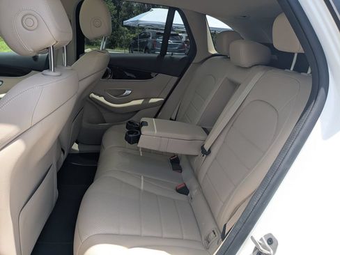 Used 2021 Mercedes-Benz GLC 300 image 8