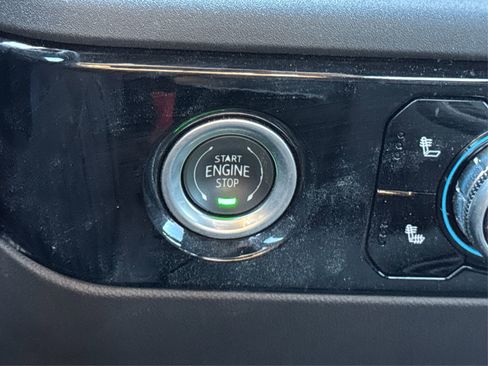 Used 2024 GMC Sierra 1500 Elevation image 31