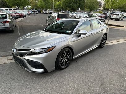 Used 2021 Toyota Camry SE w/ Cold Weather Package