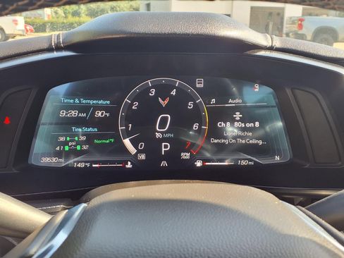 Used 2023 Chevrolet Corvette Stingray Preferred Cpe w/ Z51 Performance Package RWD image 22
