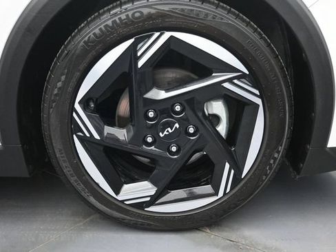 Used 2025 Kia K4 EX FWD image 36