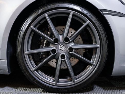 Used 2024 Porsche 911 Carrera T image 8