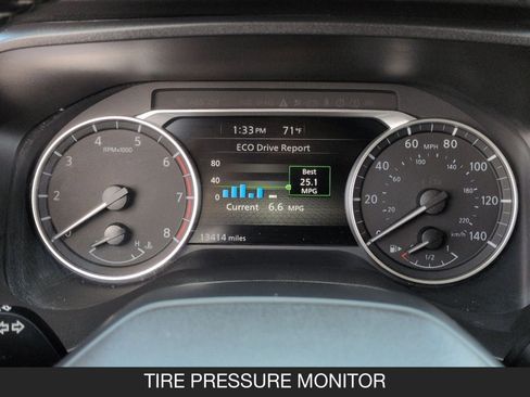 Used 2025 Nissan Rogue SV image 18