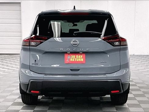New 2026 Nissan Rogue SV w/ Cold Weather Package AWD/4WD image 4