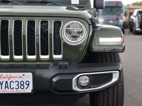 Used 2021 Jeep Wrangler Unlimited Sahara w/ Cold Weather Group AWD/4WD image 5