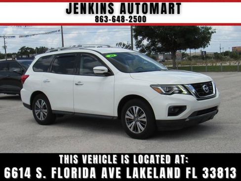 Used 2020 Nissan Pathfinder SV FWD image 1