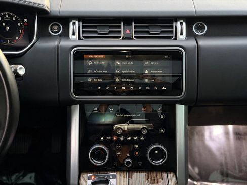 Used 2018 Land Rover Range Rover Supercharged AWD/4WD image 30