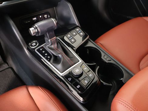 Used 2023 Kia Sportage SX image 8