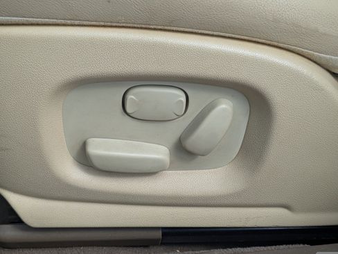 Used 2006 Jaguar XJ8 L image 21