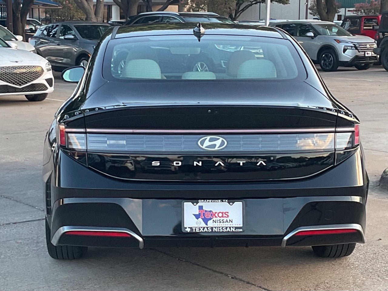 Used 2025 Hyundai Sonata SEL FWD image 5