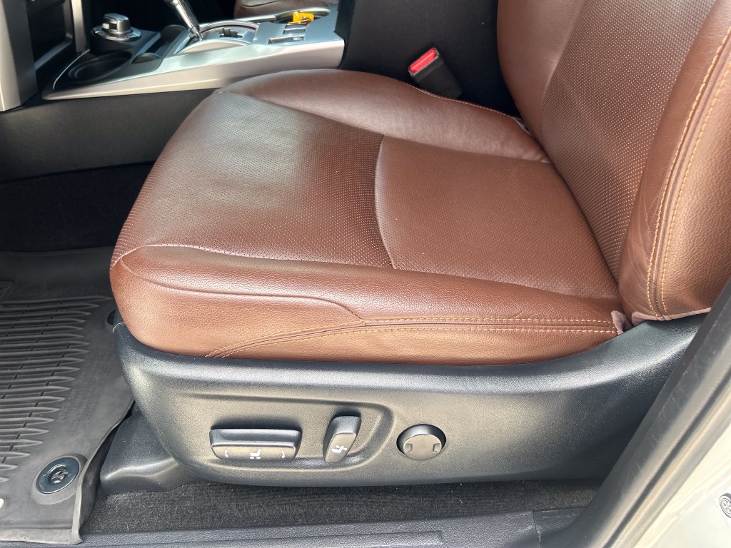 Certified 2020 Toyota 4Runner Limited AWD/4WD image 32