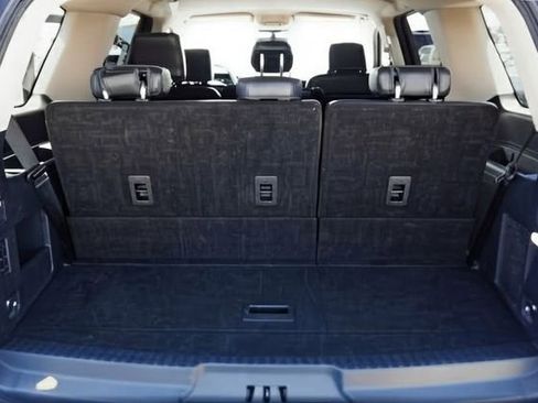 Used 2024 Ford Expedition XLT AWD/4WD image 5