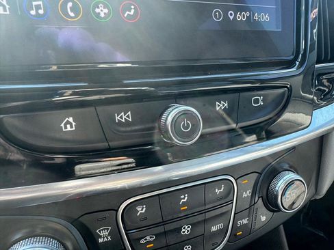 Used 2020 Chevrolet Traverse LT w/ LPO, Floor Liner Package image 55