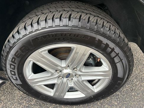 Used 2020 Ford Expedition XLT w/ Equipment Group 202A RWD image 59