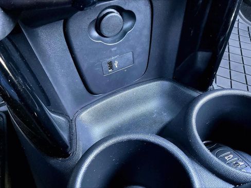 Certified 2023 MINI Cooper S image 32