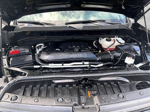 Used 2025 Chevrolet Silverado 1500 RST RWD image 11
