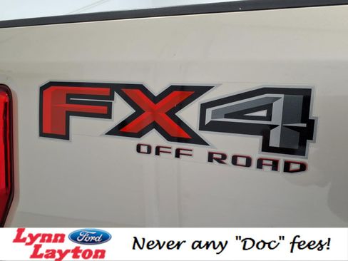 Certified 2018 Ford F250 Lariat w/ Chrome Package image 12