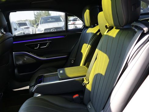 Used 2022 Mercedes-Benz S 500 4MATIC image 13