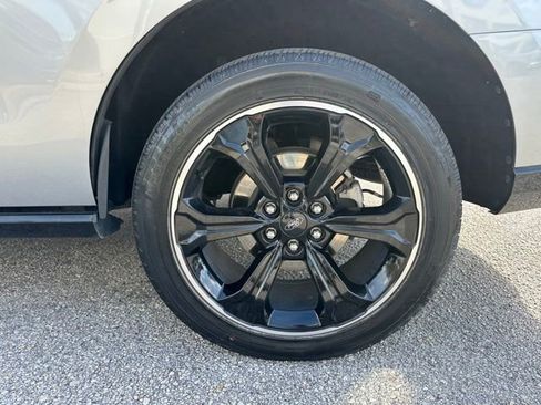 Certified 2022 Ford Expedition Limited image 37