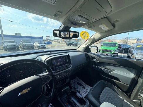 Used 2019 Chevrolet Colorado Z71 AWD/4WD image 15
