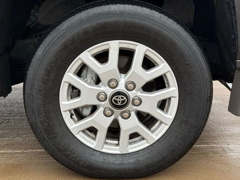 Used 2024 Toyota Tacoma SR5 image 10