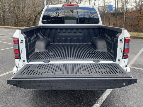 New 2026 Nissan Frontier SV w/ Tow Package image 7