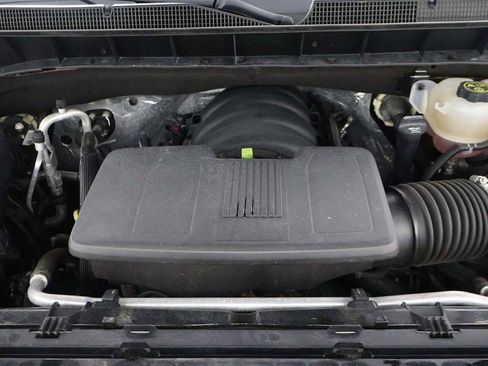 Used 2022 Chevrolet Silverado 1500 High Country w/ Technology Package AWD/4WD image 23