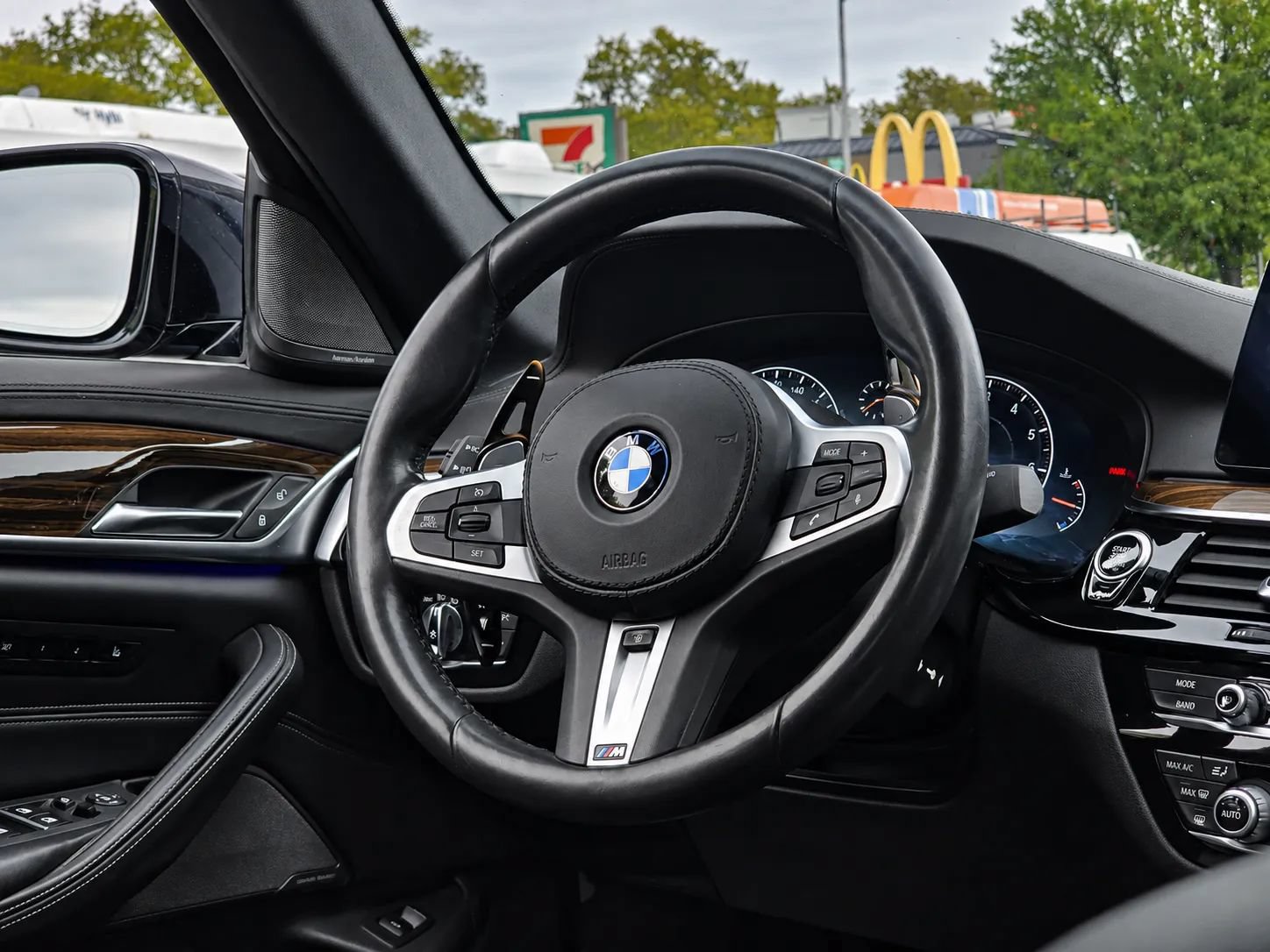 Used 2019 BMW M550i xDrive w/ Premium Package 2 AWD/4WD image 16
