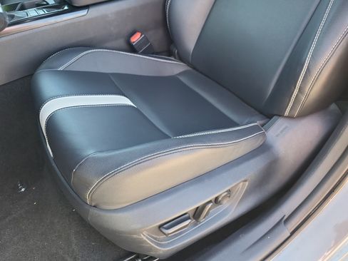 Used 2025 Toyota Camry SE FWD image 15