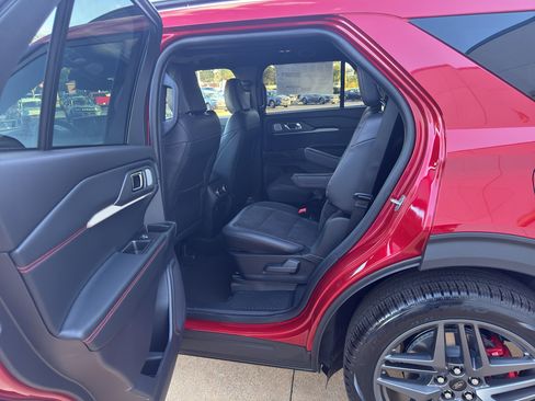 New 2026 Ford Explorer ST w/ Sun And Sound Package image 11