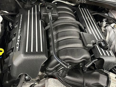 Used 2018 Dodge Challenger R/T Scat Pack w/ Dynamics Package RWD image 7