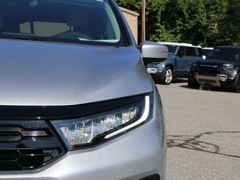Used 2025 Honda Odyssey Elite image 13