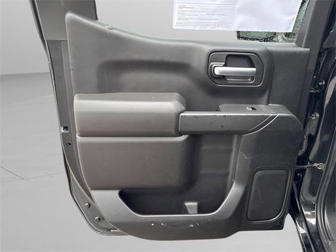 Used 2021 Chevrolet Silverado 1500 Custom Trail Boss w/ Midnight Edition image 16