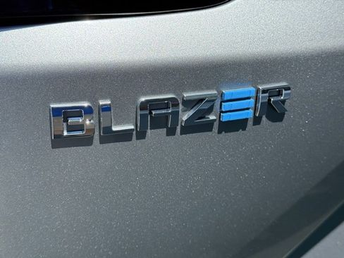 New 2025 Chevrolet Blazer EV LT image 7